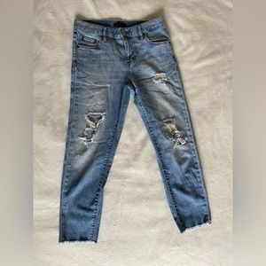 Uniqlo Cropped Boyfriend Jeans, 23 fit like 26